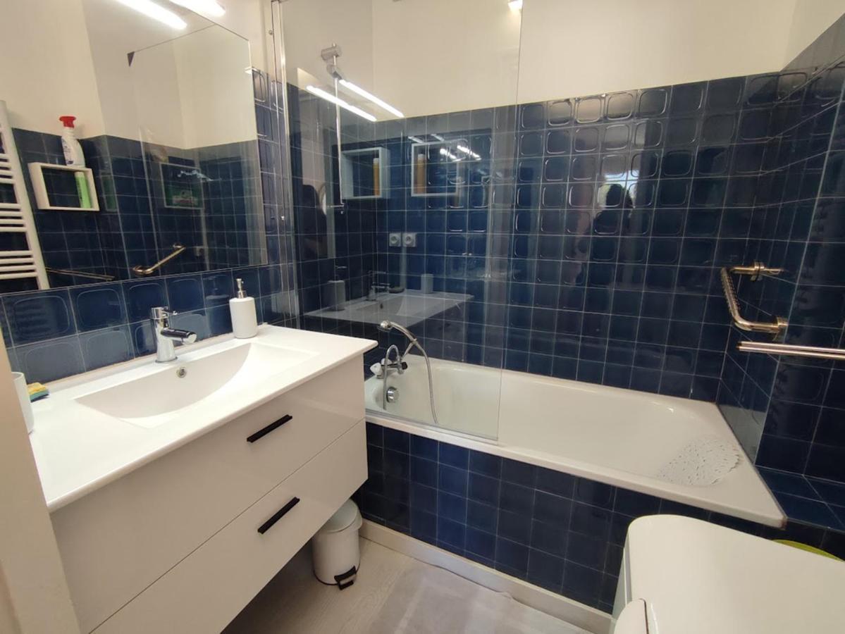 Chez Dominique, T2, Centre Ville, Vue Montagne, Wifi, 4 Personnes Bagneres-de-Luchon Bagian luar foto