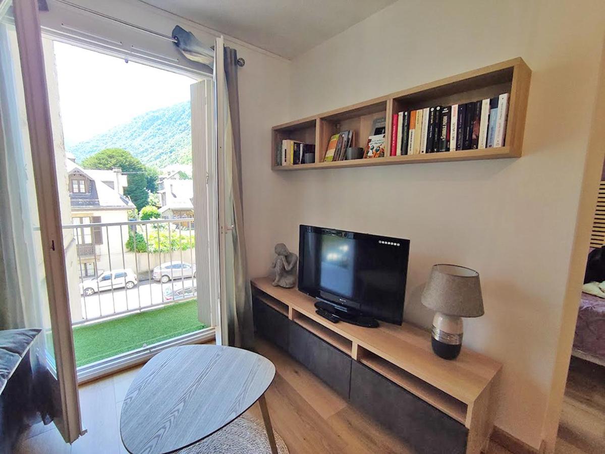 Chez Dominique, T2, Centre Ville, Vue Montagne, Wifi, 4 Personnes Bagneres-de-Luchon Bagian luar foto