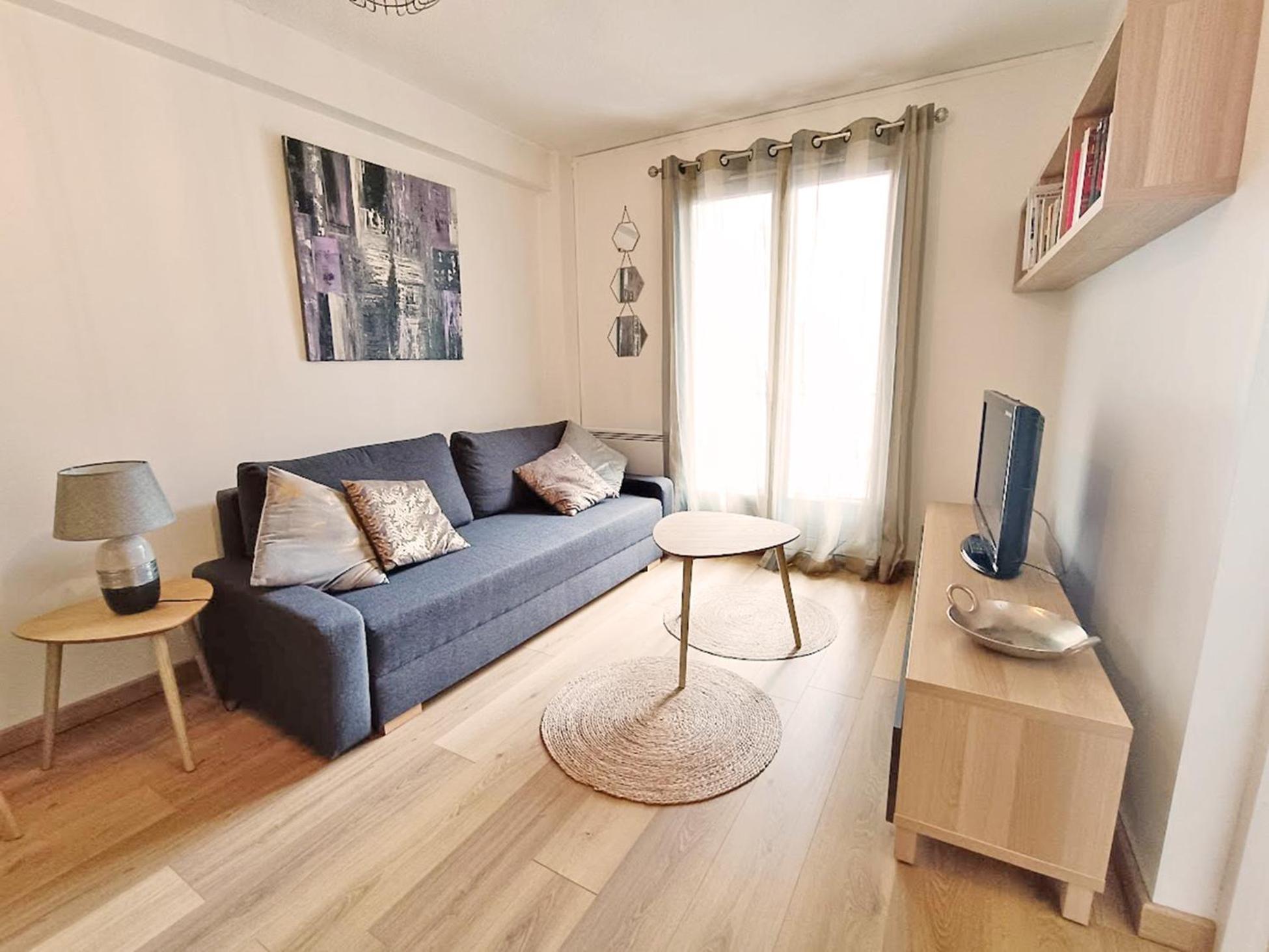 Chez Dominique, T2, Centre Ville, Vue Montagne, Wifi, 4 Personnes Bagneres-de-Luchon Bagian luar foto